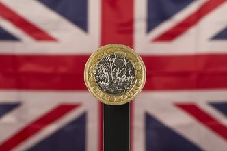 Bank Anglii utrzymał stopy procentowe bez zmian. Co z funtem?