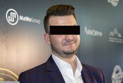 Były rzecznik MON Bartłomiej M. przed sądem. Chodzi o wódkę "Misiewiczówkę"