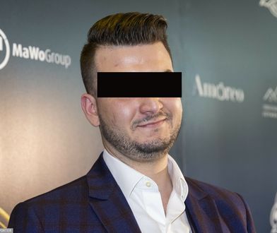 Były rzecznik MON Bartłomiej M. przed sądem. Chodzi o wódkę "Misiewiczówkę"