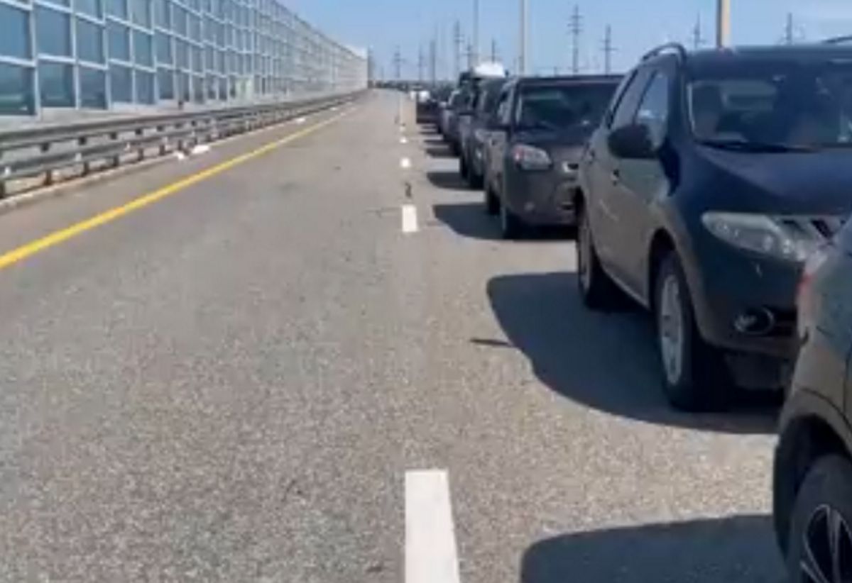 Rosjanie uciekają. Most Kerczeński kompletnie zablokowany