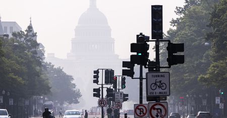Toksyczny smog dotarł do Waszyngtonu. Alarm w 18 stanach