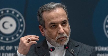 Ali Chamenei żyje? Minister z Iranu zabrał głos