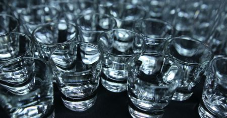 Mocny regres w produkcji wódki. O ile spadną wpływy do budżetu z akcyzy?