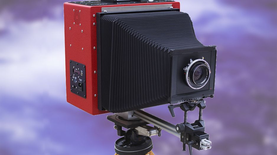 Pierwszy wielkoformatowy aparat cyfrowy - LS911 1