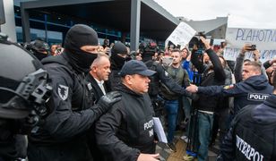 Oligarcha wydany Mołdawii. W tle "kradzież stulecia"