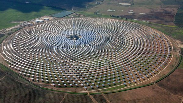 24 godz. nieprzerwanej dostawy prądu z elektrowni słonecznych 1