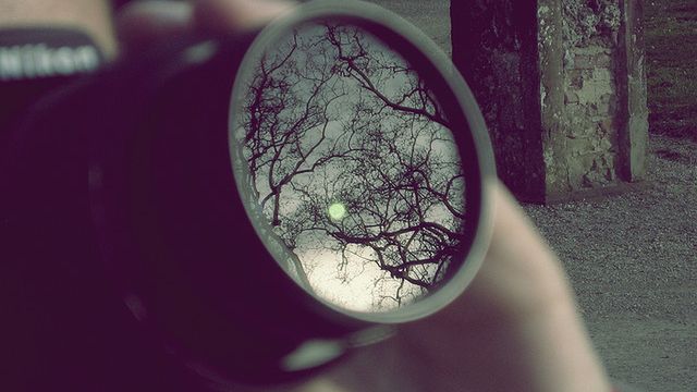 Szalony naukowiec chce wszczepić sobie aparat... do głowy 1