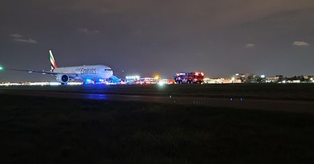 Alarm bombowy. Samolot wylądował na Okęciu