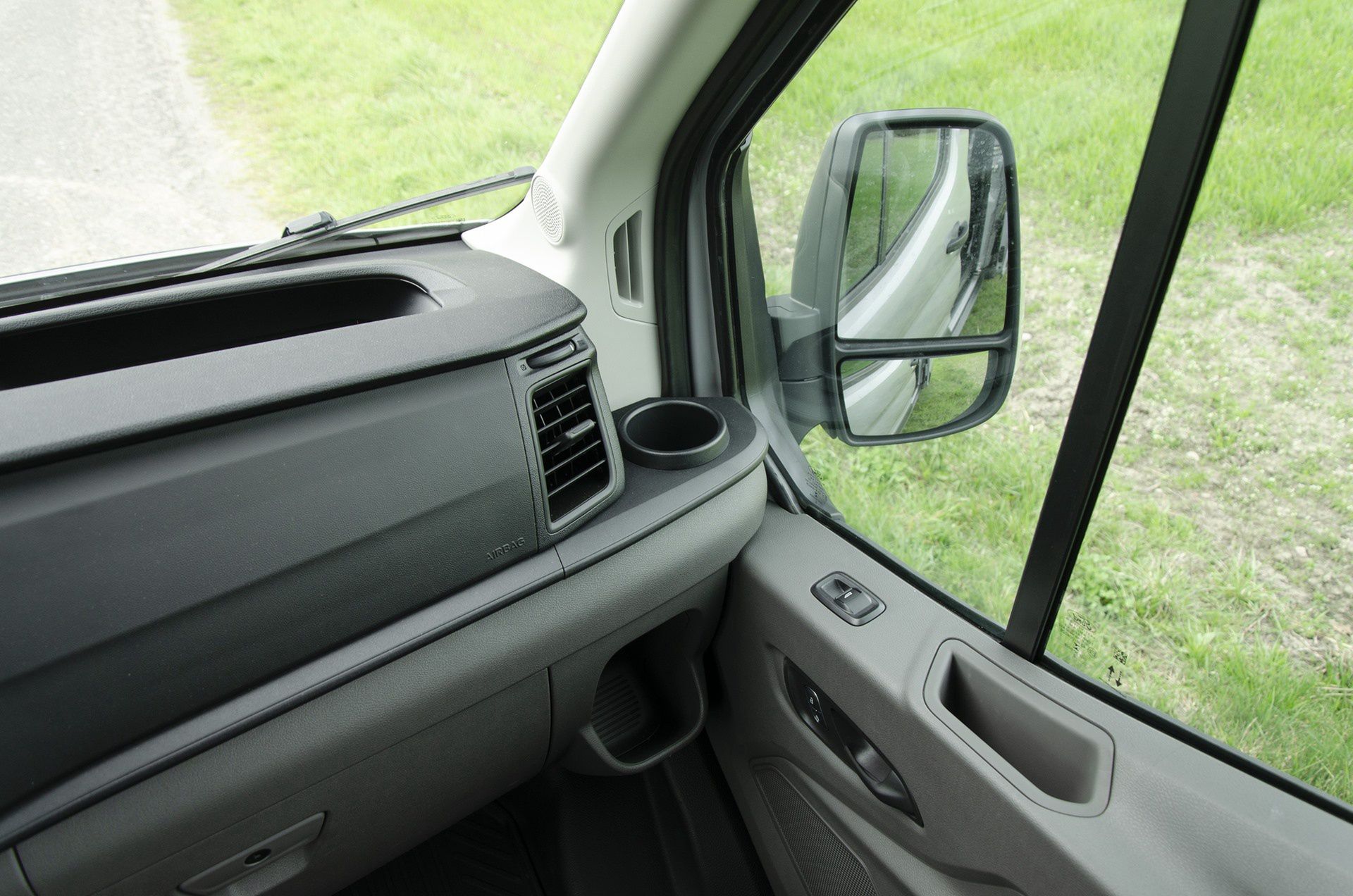Ford Transit Trail (2023)
