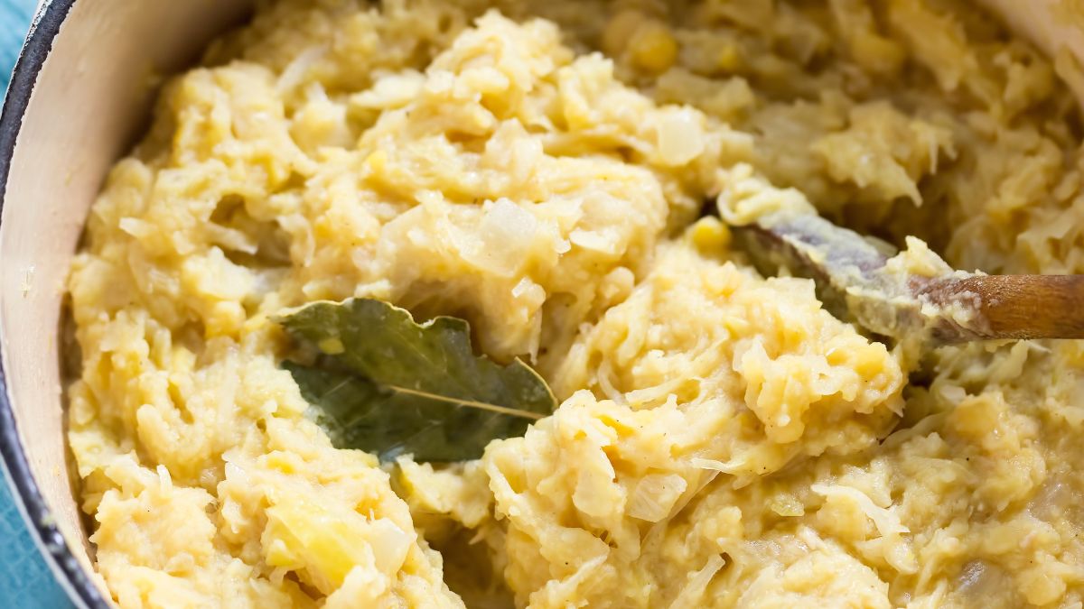 Bigos z grochem jest pełen białka roślinnego