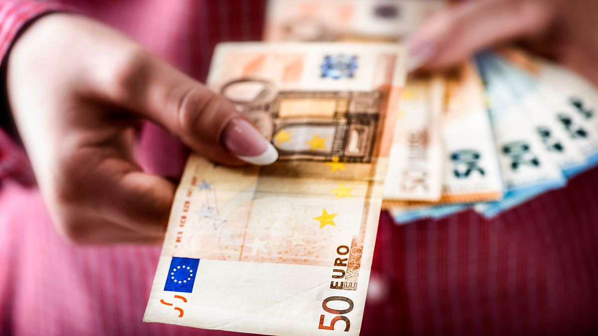 65 proc. Polaków sprzeciwia się przyjęciu euro przez Polskę