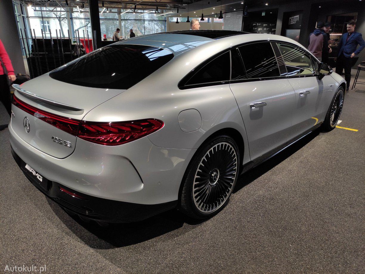 Mercedes-Benz EQS