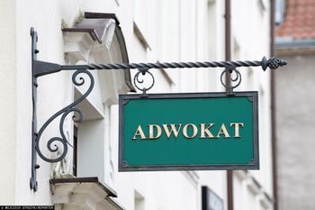 Szybkie porady prawne. Adwokaci idą na wojnę z portalami