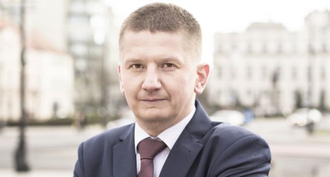 Jacek Barszczewski za Łukasza Dajnowicza na czele departamentu komunikacji społecznej Komisji Nadzoru Finansowego