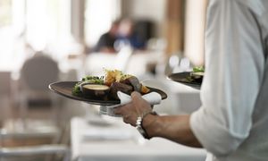 Wprowadzają zakaz sprzedaży surowych owoców morza. Fala zachorowań