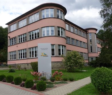 Śląskie. Państwo obcina subwencje. Koniec "zielonych szkół” w domach wczasów dziecięcych?