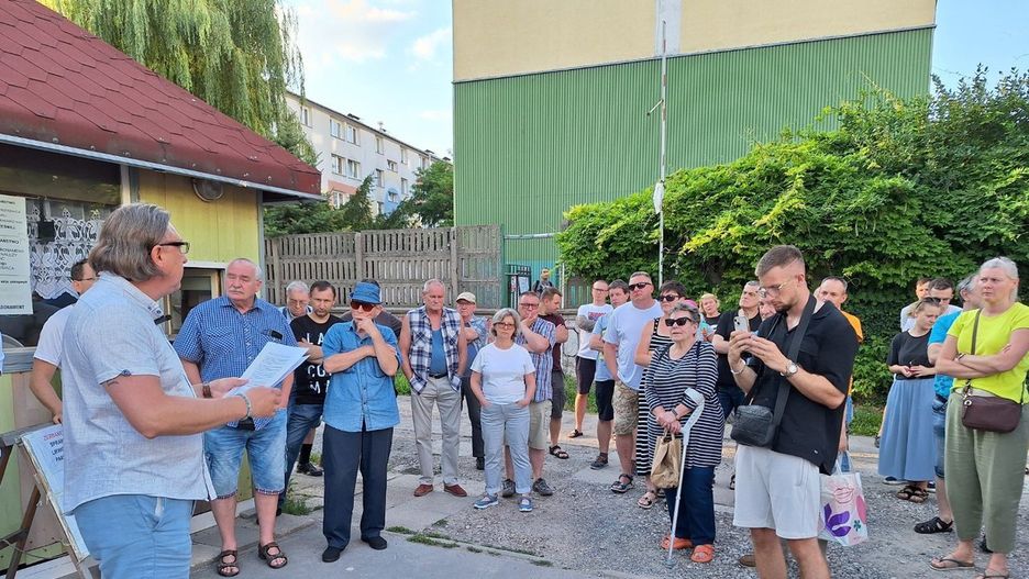 Użytkownicy parkingu podczas lipcowego protestu zbierali podpisy pod petycją do prezydent Hanny Zdanowskiej