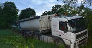 Mieli śmierć w oczach. Zupełnie pijany kierowca tira wylądował w rowie