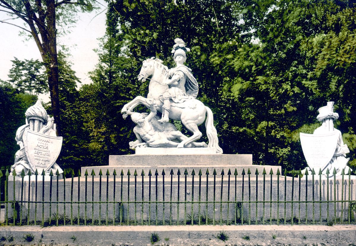 King Sobieski's monument at Lazionki (i.e. Lazienki), Warsaw, Russia (i.e. Warsaw, Poland) ca. 1890-1900. (Photo by: HUM Images/Universal Images Group via Getty Images)