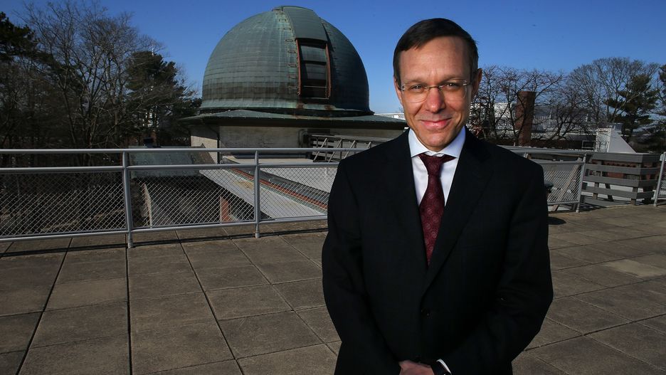 Avo Loeb opisał swoją teorię nt. ʻOumuamua w książce pt. "Pozaziemskie"