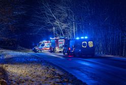 Tragiczny wypadek. 40-latek uderzył w drzewo i dachował