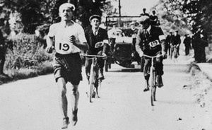 Dorando Pietri na trasie maratonu