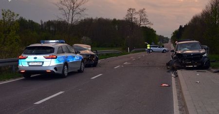 Wyprzedzał ciąg aut. Fatalne konsekwencje błędu kierowcy BMW