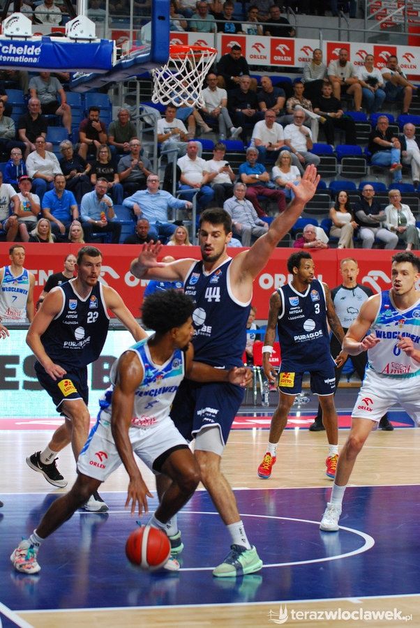 Zacięty mecz Anwilu z Syntainics MBC Weissenfels