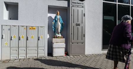 Kapliczka w bloku nie uratuje przed nową opłatą. Jest stanowisko ministerstwa
