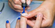 Gdzie wyrzucić stary lakier do paznokci? Łatwo o błąd