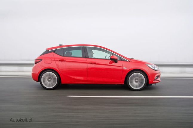 Opel Astra, czyli najchętniej wybierane auto przez typowego Kowalskiego