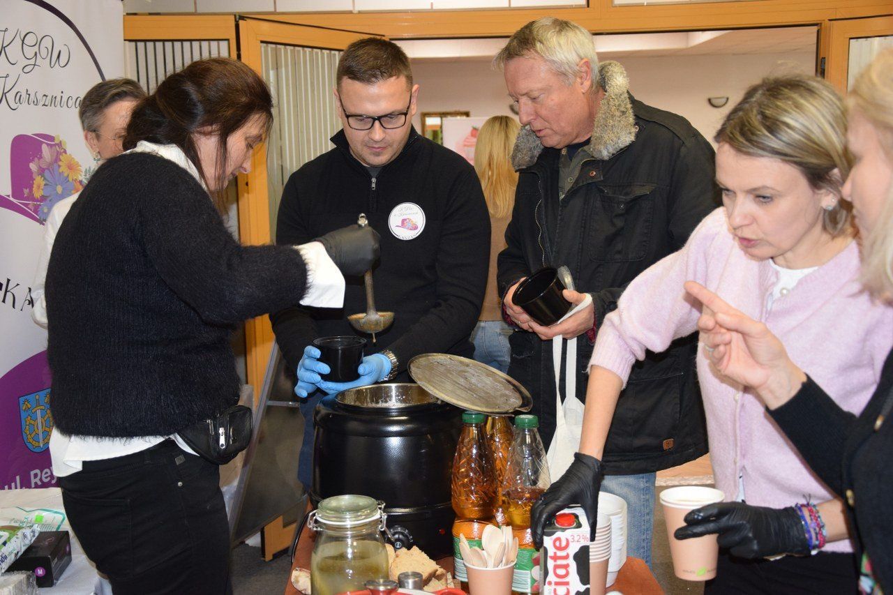 Świąteczne Targi Rękodzieła w Zduńskiej Woli zachwyciły kupujących i oglądających