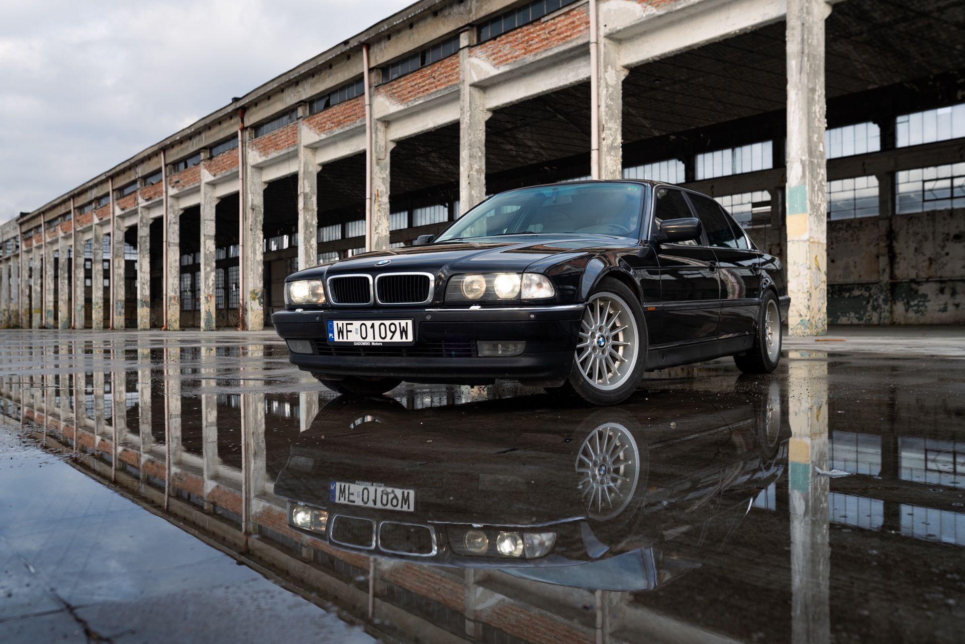 BMW Serii 7 E38