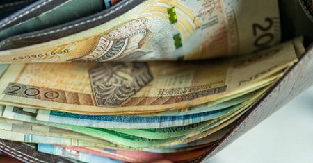 Seniorka straciła oszczędności życia. Uwierzyła, że to "lekarz"
