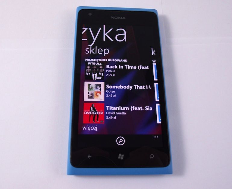 Nokia Lumia 900