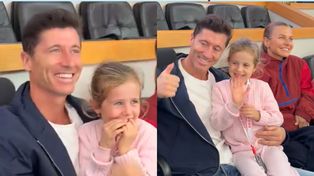Robert Lewandowski zabrał Anię i córki na... mecz hokeja. Widać, że coraz lepiej odnajdują się w USA? (WIDEO)