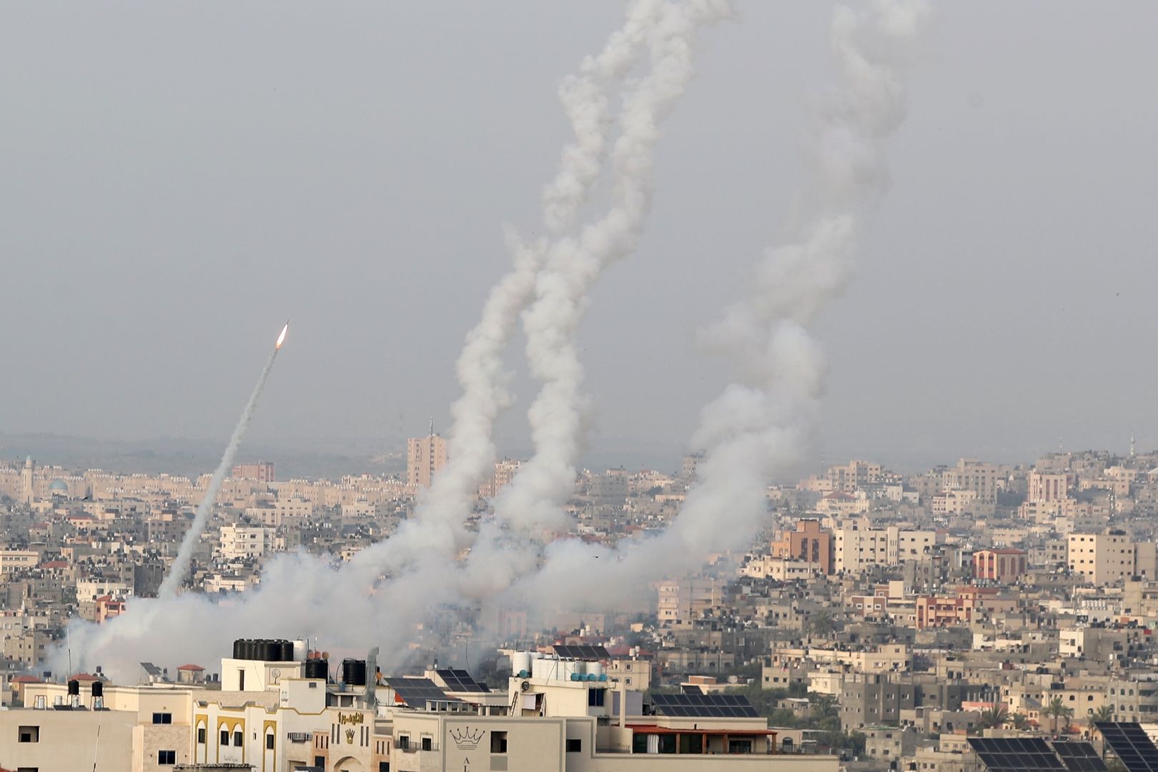 Atak na Izrael. Hamas wystrzelił rakiety
