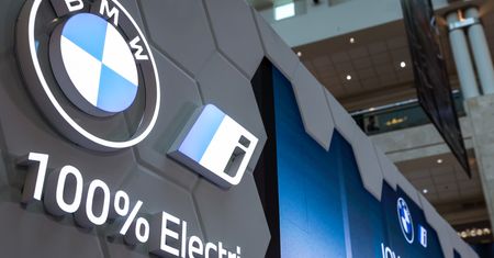 Strach przed chińskimi autami "przesadzony", przekonuje dyrektor generalny BMW