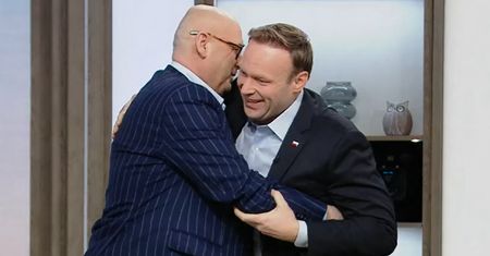 Najpierw awantura, potem uściski. Prowadzący interweniował