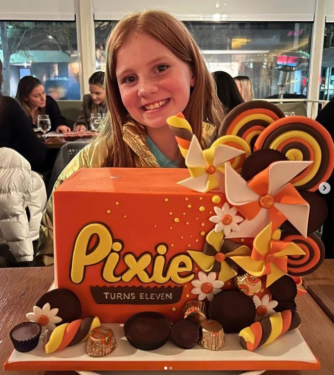 Pixie Curtis