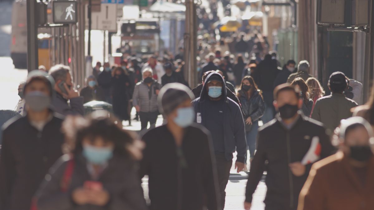 Piąta fala zakażeń koronawirusem zaczęła się w Polsce 