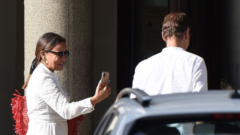 Anna Mucha relaksuje się w drogim hotelu 