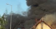 Pożar w Jabłonnie. Ogień szybko się rozprzestrzenił