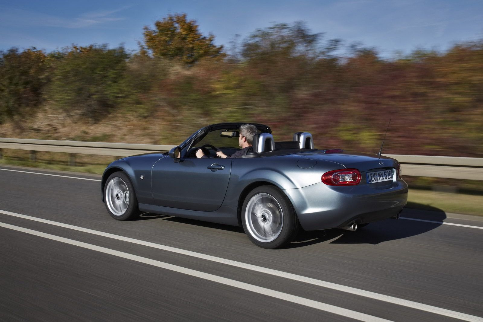 2013 Mazda MX-5 - kultowy roadster po kuracji odmładzającej [galeria] 47