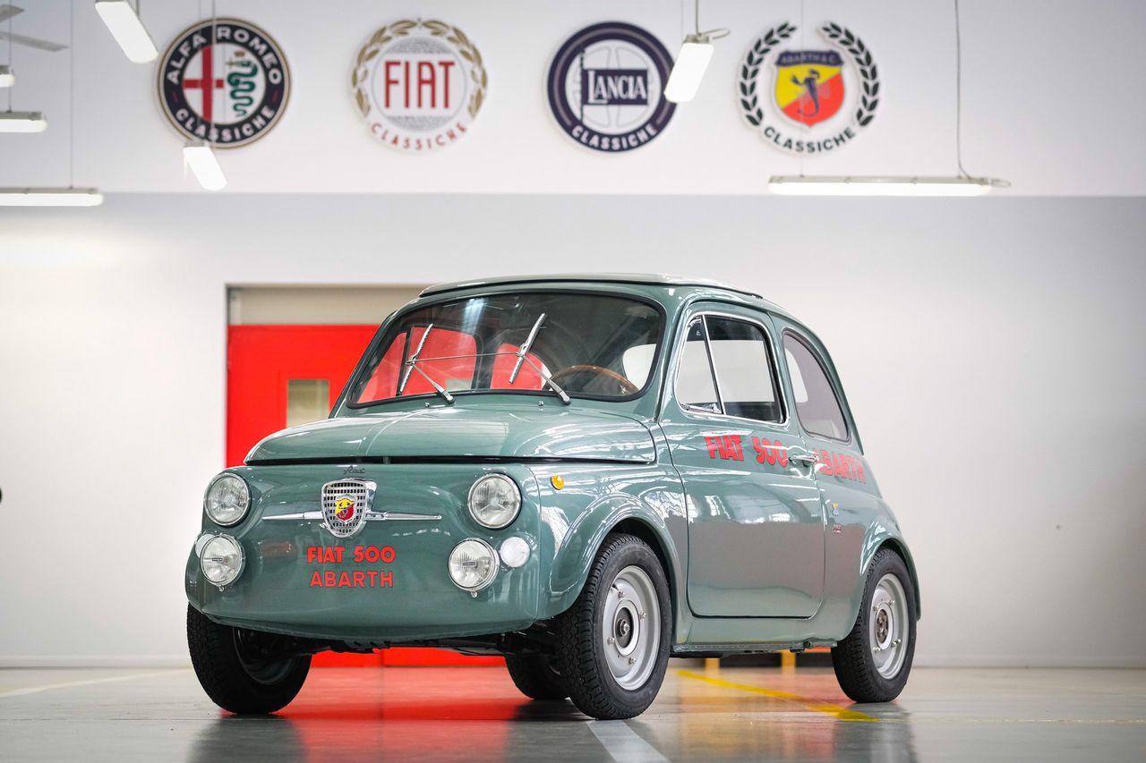 Abarth świętuje 100-lecie toru Monza wyjątkowym restomodem. To hołd dla rekordzisty