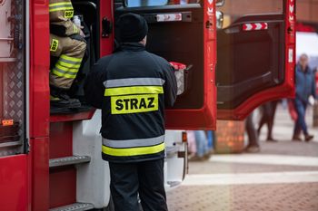 Niebezpieczna pogoda w Lubuskiem. Bardzo mocno wieje. Strażacy od rana dostali już 160 zgłoszeń