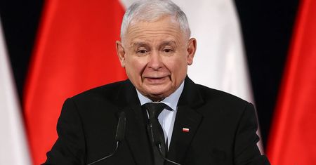 Zapowiedział Kaczyńskiego. Proboszcz dostał 660 tysięcy złotych