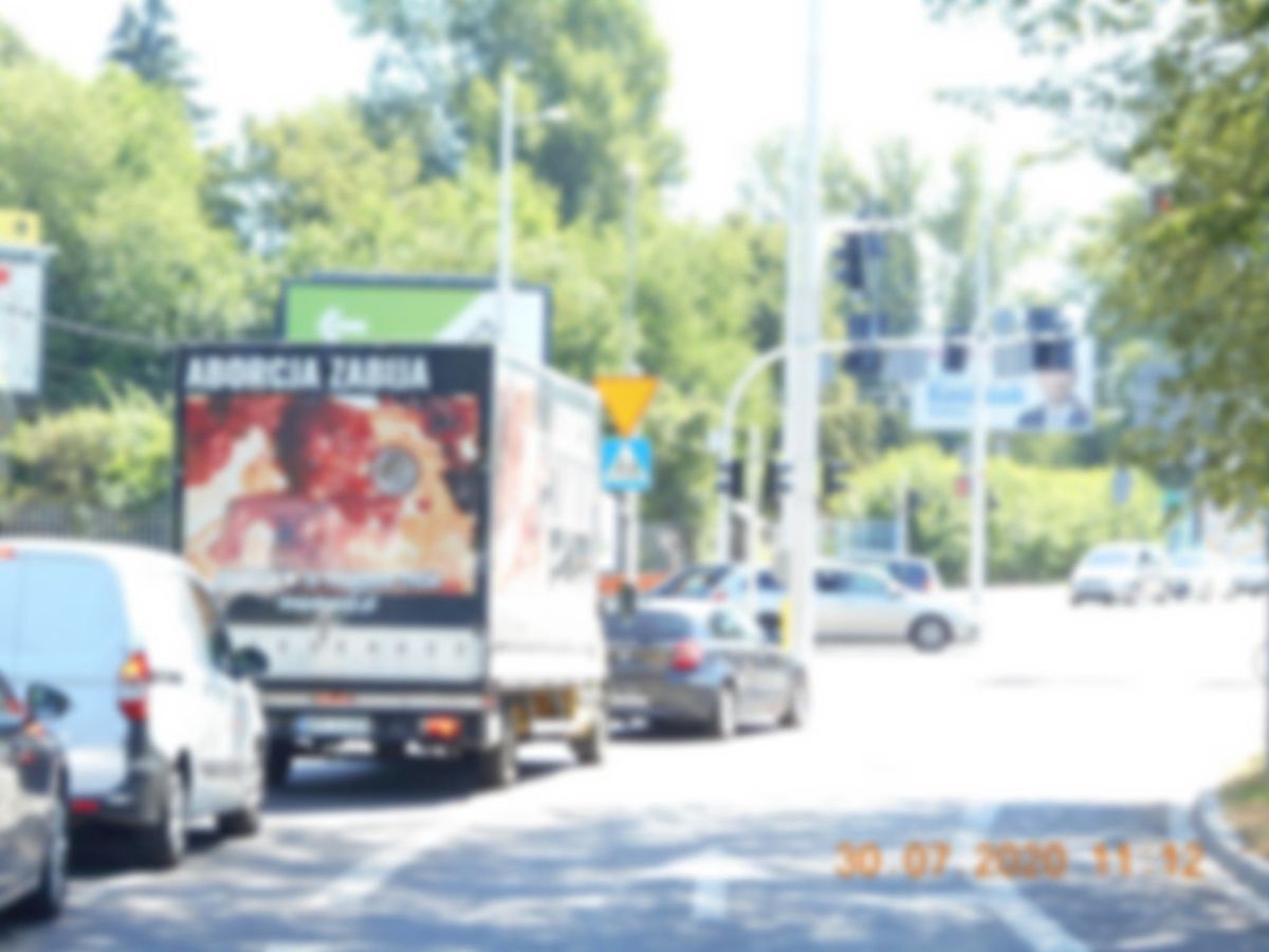 Wrocław. Aborcyjny samochód niemile widziany. Kierowca popełnił wykroczenie