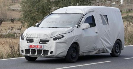 Dacia Lodgy MPV przyłapana w wersji komercyjnej