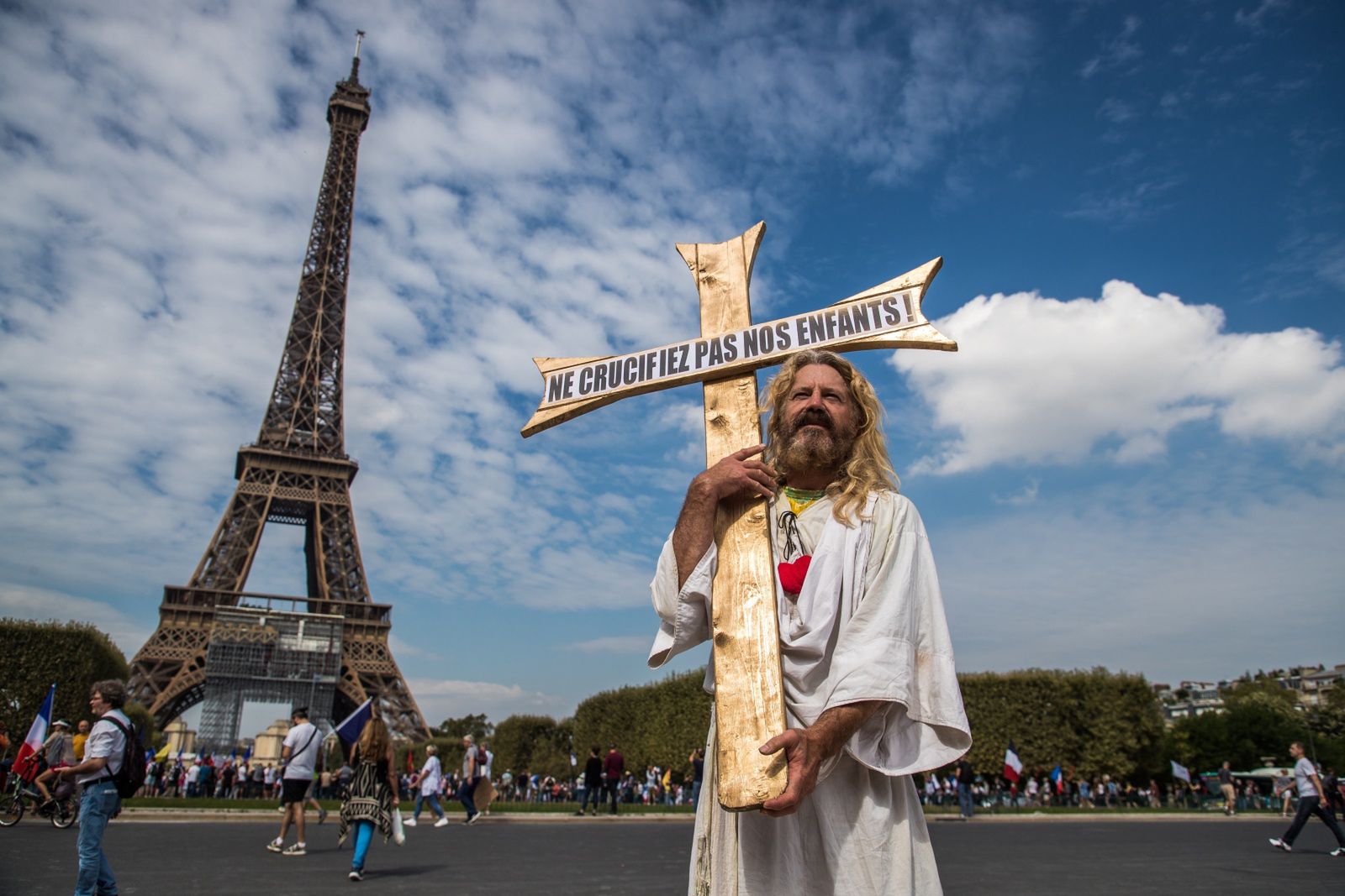 Protesty we Francji przeciwko paszportom sanitarnym 